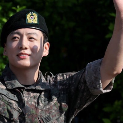 Ingridkim30's tweet photo. #NewProfilePic https://t.co/N0bFwCWn7G