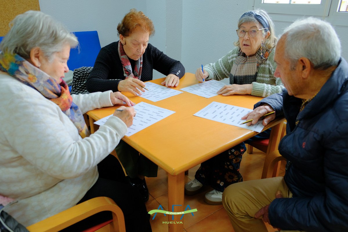 Cada viernes a mediodía, compartimos con vosotros un resumen de las actividades en los talleres de Terapias No Farmacológicas. Nos enfocamos en trabajar con gnosias, praxias, orientación, atención y ejercicio físico ¡Con alegría, que no falte!
#diaadia #AFAH #Alzheimer #Huelva