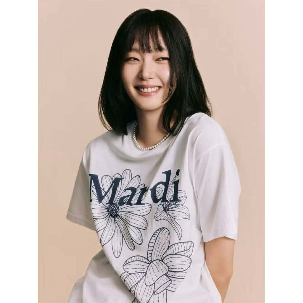 moodz96_v2's tweet photo. ꒰รับหิ้ว 🇰🇷꒱#MERDI ลด 40%
ㅡ มี 2 สี
♡ ตัวละ 960 มจ. 500
ㅡ ส่งกลับ✈️
📮ค่าส่งเริ่มต้น 55
❌หิ้วไม่ได้คืนเต็ม
💌สั่งซื้อ https://t.co/wAlwPp9RHM
#MardiMercredi #พรีออเดอร์เกาหลี #หิ้วเกาหลี https://t.co/gp1bTjw8yK