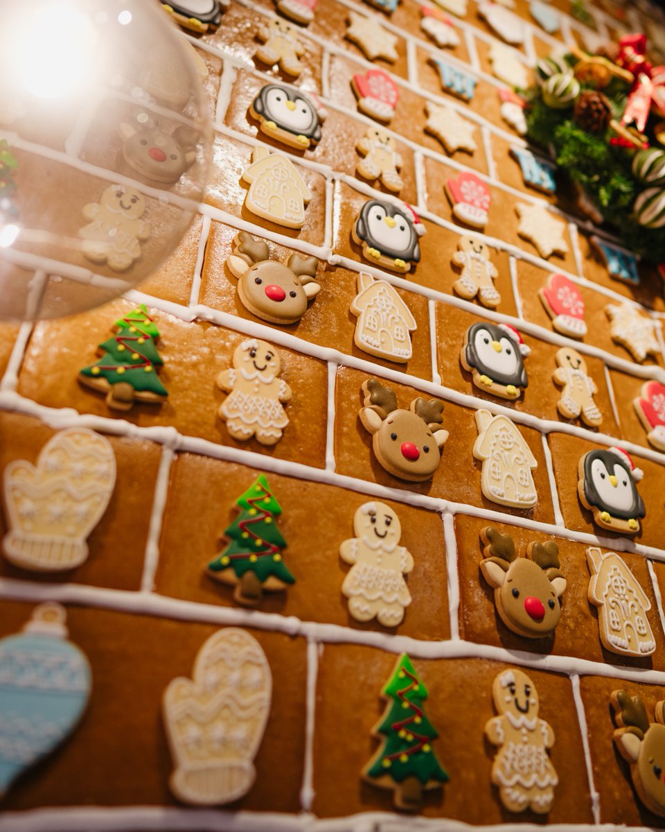 marinabaysands's tweet photo. A house made of gingerbread.
A season wrapped in butter, spice and all things nice.
Christmas magic at Origin + Bloom awaits.
#OriginAndBloom https://t.co/c3e1ciuWfU