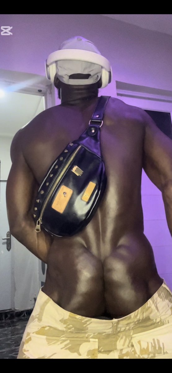 Black bone 🦴 🍖 tweet media