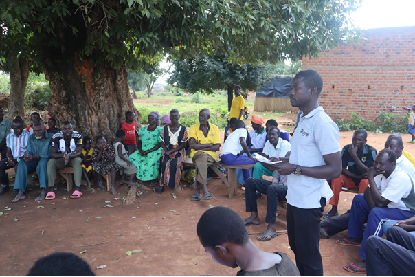 Habitat4uganda's tweet photo. As we commemorate this year’s #IVD, we celebrate another one of our volunteers, Amos. He volunteers in his community through #affordable and #adequate quality housing sensitizations. @BobNsibirwa #Habitatvolunteers #Habitatforhumanityinternational https://t.co/HDbg9wdoKz