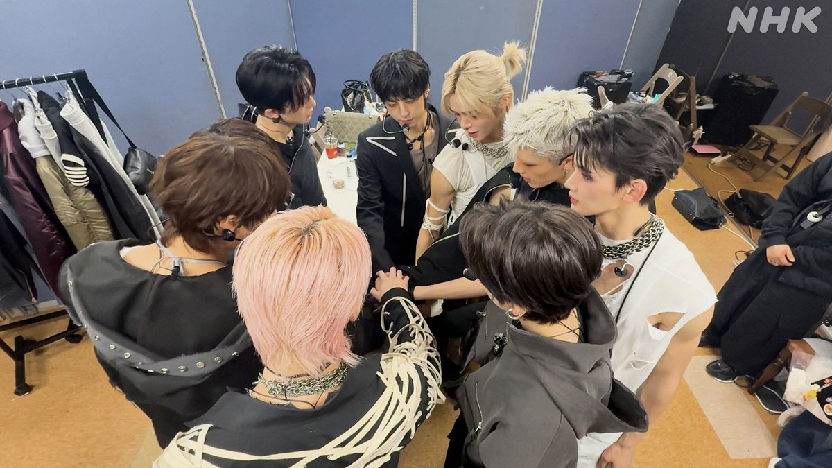 nhk_hamatta's tweet photo. 12月13日の #NHK沼 は 
グローバルアーティスト沼
&amp;TEAM in ソウル！！

「世界で活躍する！」を夢に頑張るハマったさんに送る特別企画だよ〜
ぬっしーがソウルで&amp;TEAMの密着取材！
仕事の裏側、練習生の生活も！
紅白歌合戦初出場会見の裏側もお届け〜👀

#andTEAM #NHK紅白
https://t.co/TU0rFEibSf https://t.co/CE4PuVfhqC