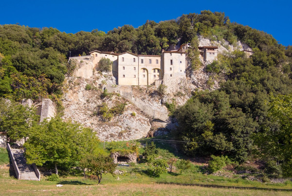 visit_lazio's tweet photo. #Greccio è uno dei Borghi più belli d'Italia nel #Lazio nonché il luogo dove #SanFrancesco realizzò il primo presepe vivente al mondo nel 1223. Da quell'anno la tradizione continua con una suggestiva rievocazione.
Per saperne di più https://t.co/PFfRMbwWsa
#VisitLazio https://t.co/WdKPVpt9sm