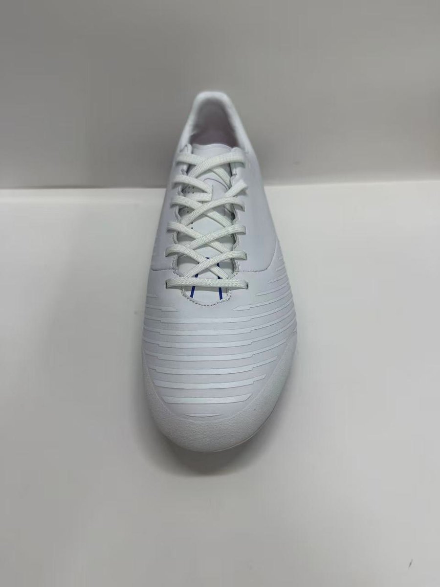 stayG tweet media