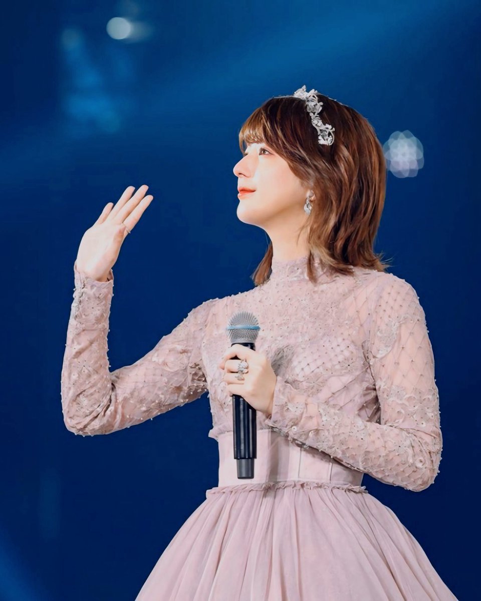 42hopefully's tweet photo. 櫻坂46の最後はみんな個性が出る衣装を着用してくれるから好き。
櫻坂46に色を付けてくれた人達が自分の色を表現する最後の舞台。
いのりちゃんはどんな衣装を選ぶんだろう。 https://t.co/wLqHB5JbPP