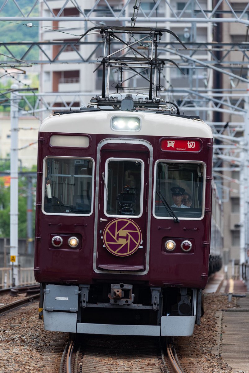 hk_t45's tweet photo. 阪急写真館の貸切にも抜擢された7002Fが平井に回送されたそうで。
地元で見れるのも楽しみですね https://t.co/0nDn1Y2VGS