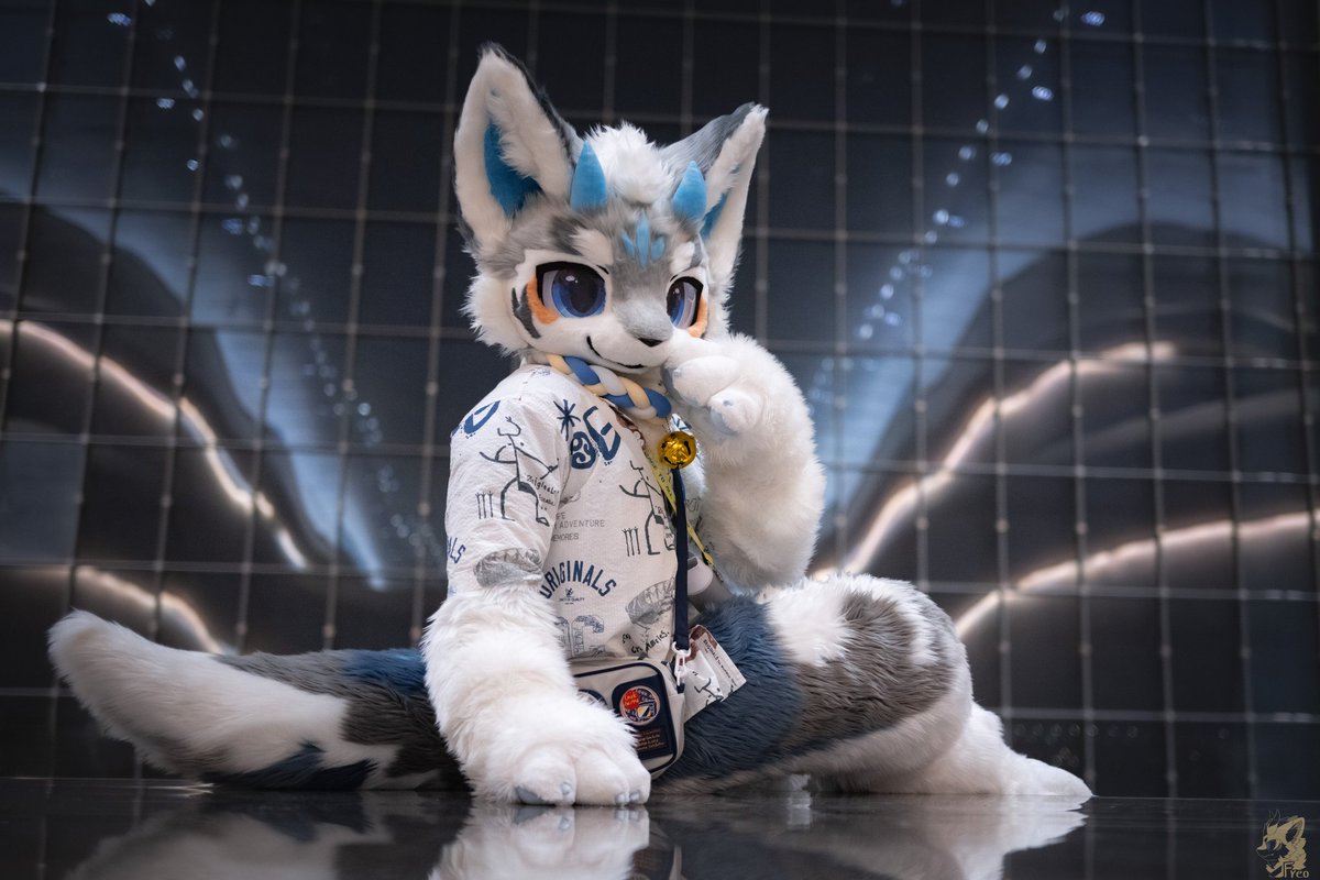 最近的距离，最小的声音，最清晰的轮廓，最完整的你

摄影：<a href="/Furry_Freo/">糯米是只龙</a>