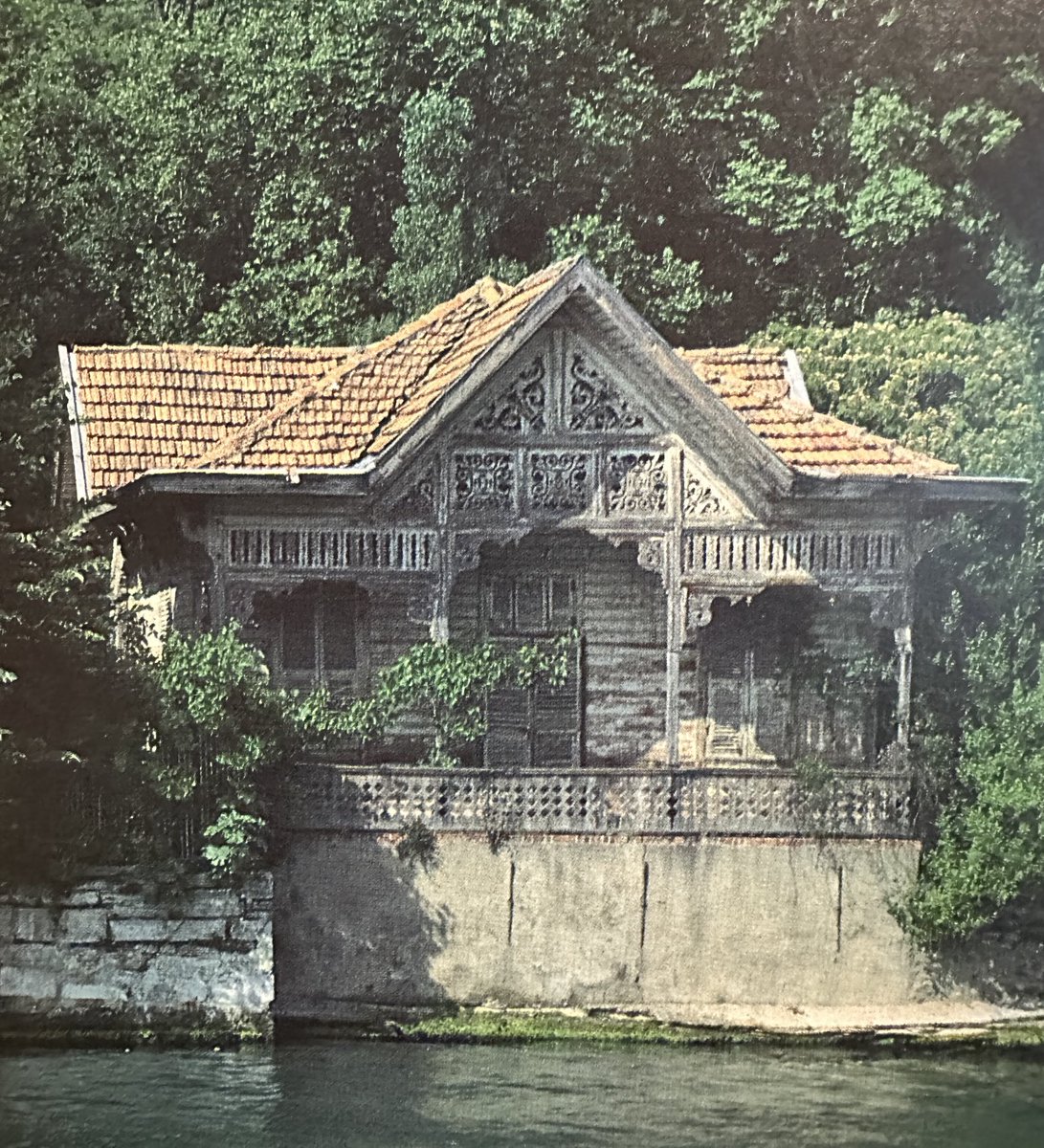 Kanlıca Halim Sadullah bey yalısı