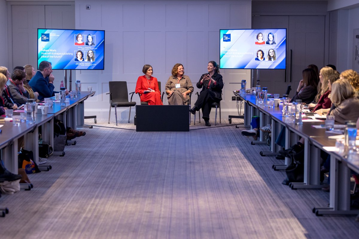 Pickatale tweet media