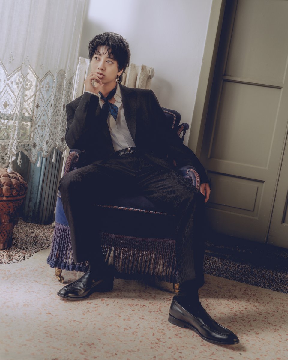 実際に見るとどちらの色も素敵で ホリデーコレクションに ETRO per