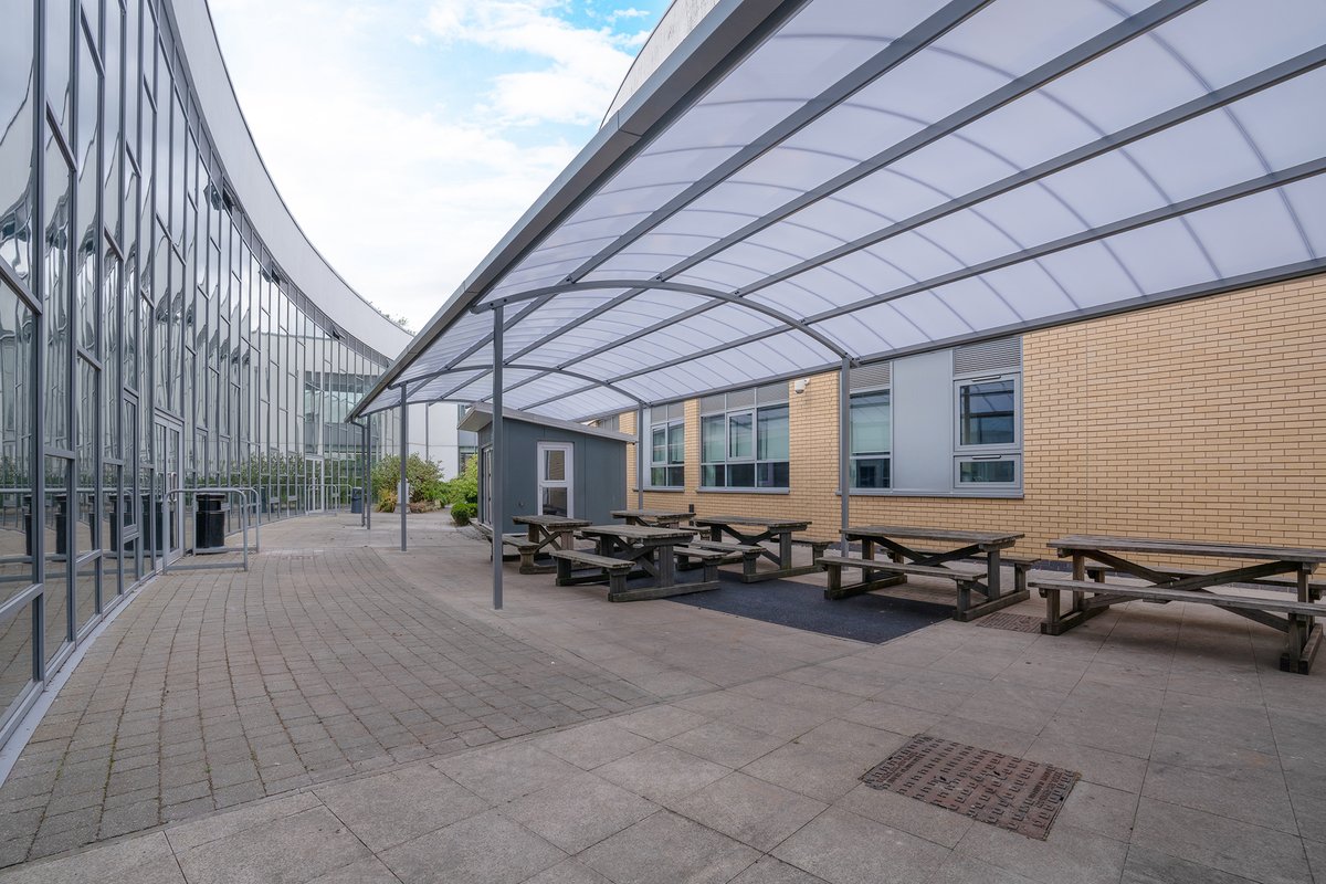 We designed and installed our Motiva Duo™ canopy at Co‑op Academy Stoke‑on‑Trent!

The result? A bright, welcoming cover that lets pupils eat, relax and enjoy the outdoor space. Find out more: shorturl.at/bdgQ0