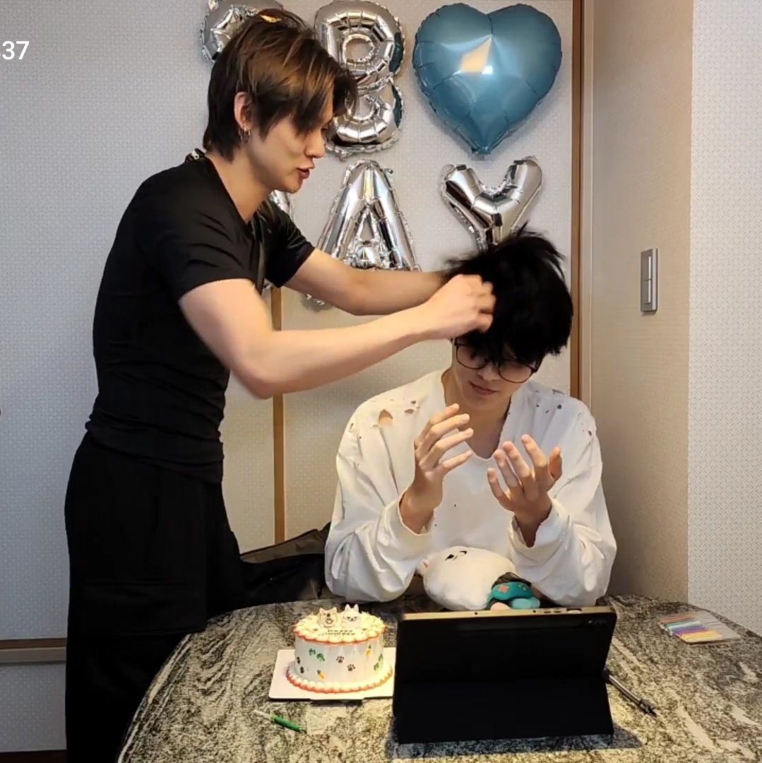 TXT__Alex's tweet photo. ㉻㉻㉻㉻㉻㉻㉻㉻㉻㉻㉻㉻㉻㉻㉻ https://t.co/9oWFtJVUc3