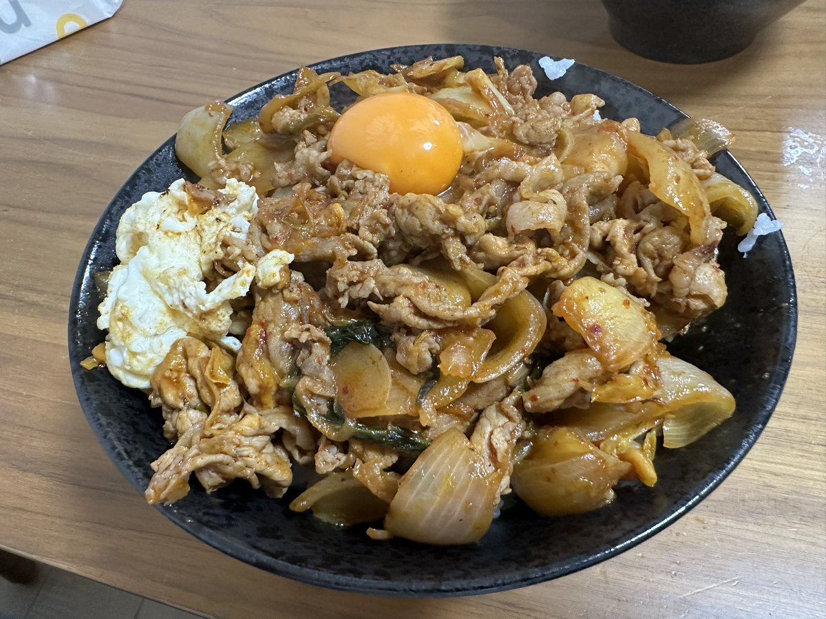 syaro46's tweet photo. 今日は豚キムチ丼を作りました https://t.co/1GCW4GZEX6