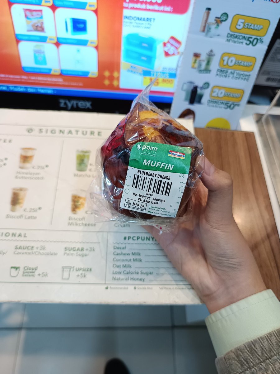 cobain muffinnya point coffee