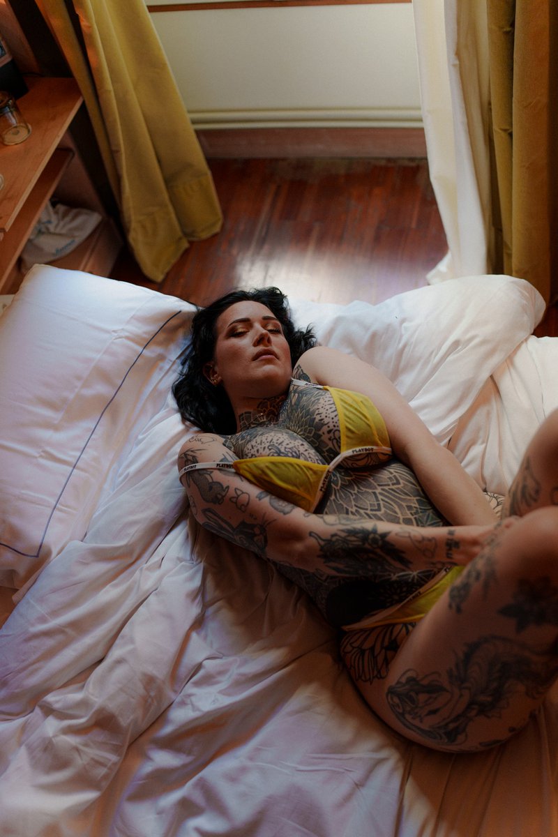 C'est le #vendrediseins 
Vous pensez que mon soutien gorge est adapté? J'ai plus l'impression qu'il n'arrive pas a contenir entièrement mes superbes boobs 😏
Craquera ou craquera pas?

Par intitomi_ insta

<a href="/PartageDefiHot/">PartageDéfiHot</a> 
<a href="/OrgasmicGroup/">Virtual Orgasmic Group 22k 🔞</a>