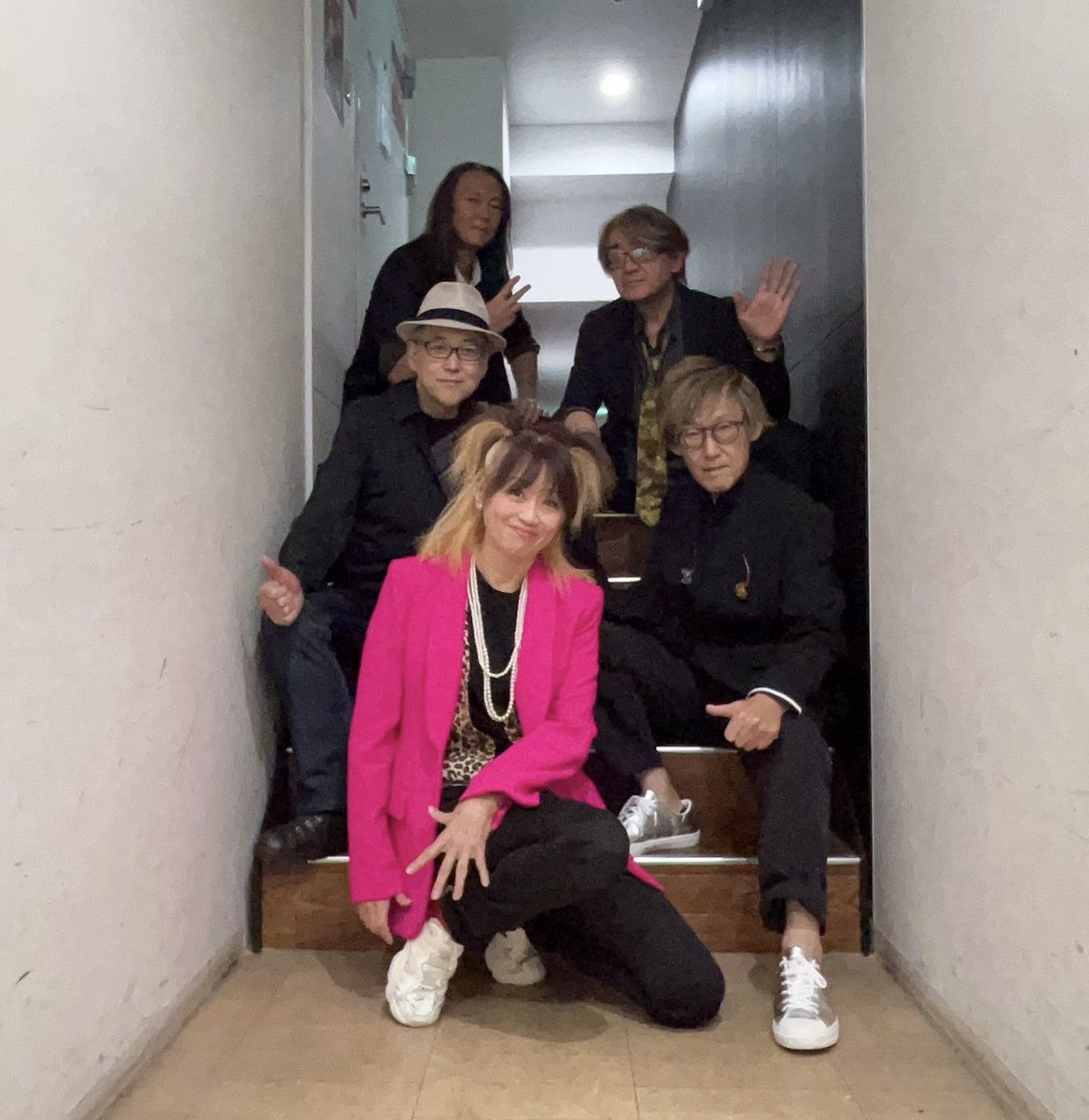 それではー
大阪GABU ちょっと押します
待っててね
今日も楽しんでいくよー
あーゆーれぃでぃ