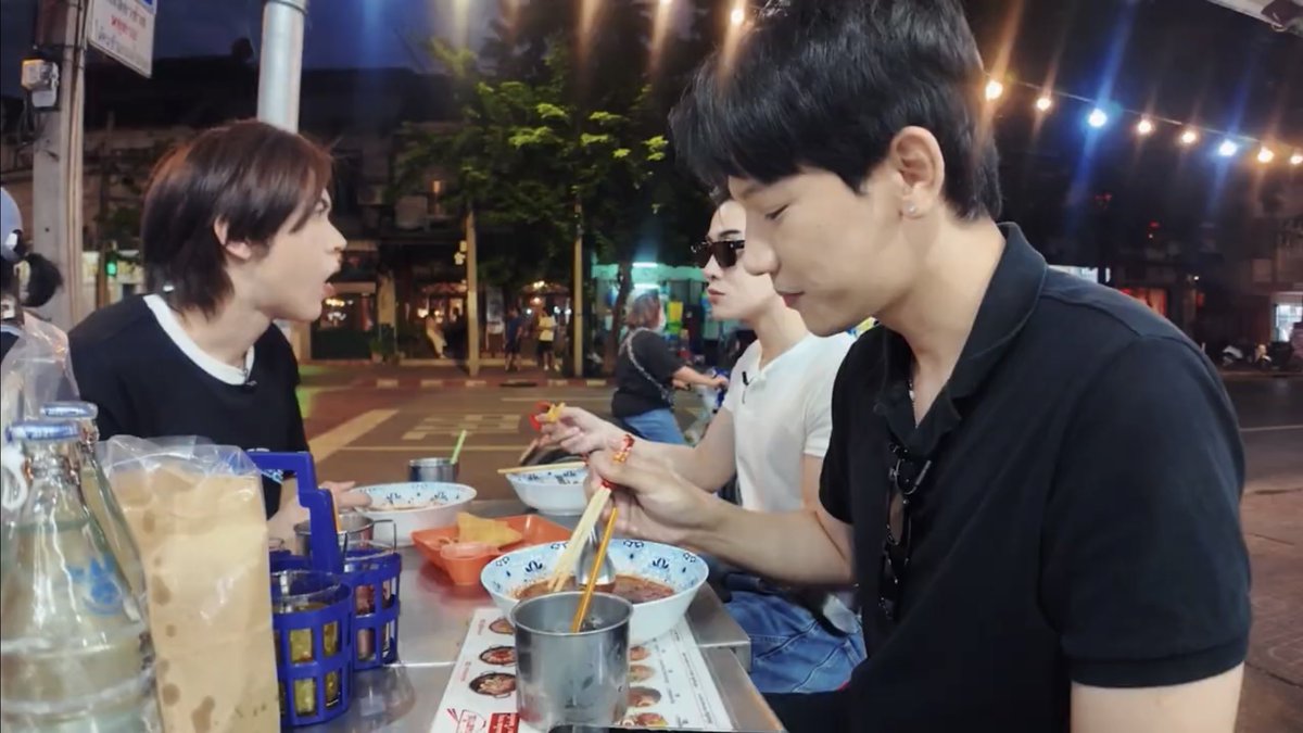 แก๊ง 345 เอ็นจอยอีทติ้งงงง 💕✨
#LostinThaiFood #BoysLostinThailand