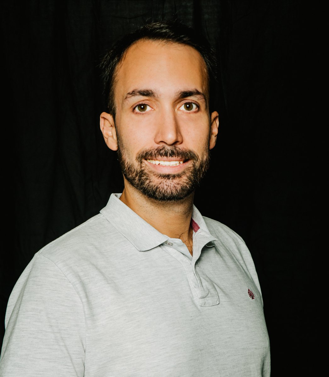 Hoy presentamos a Cristian Martín <a href="/cris90due/">Cristian Martin</a> , PDI en el departamento de Enfermería y Fisioterapia (ULE). Investiga sobre calidad de vida y apoyo social de la mujer, lactancia materna y anticoncepción. Para él, cambiar el mundo empieza por cambiar la forma de nacer. 🌿💜
#HeQoL