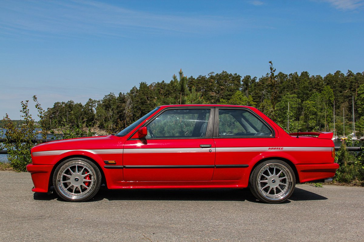 candvbmw's tweet photo. π§΅ 1 of 2
ππ¨ 1986 Hartge H35
β’ π Base: #BMW E30 / 325i
β’ π οΈ Engine: 3.4L M30 inline-6
β’ π Power: 240 hp (179 kW) @ 6,000 rpm
β’ πͺ Torque: 322 Nm (237 ft-lbs) @ 4,000 rpm
β’ β±οΈ 0-60 mph: 6 seconds
β’ ποΈ Top Speed: 153 mph (246 km/h)
#ClassicCars #Hartge #bmwe30 https://t.co/fvL7CLDszJ