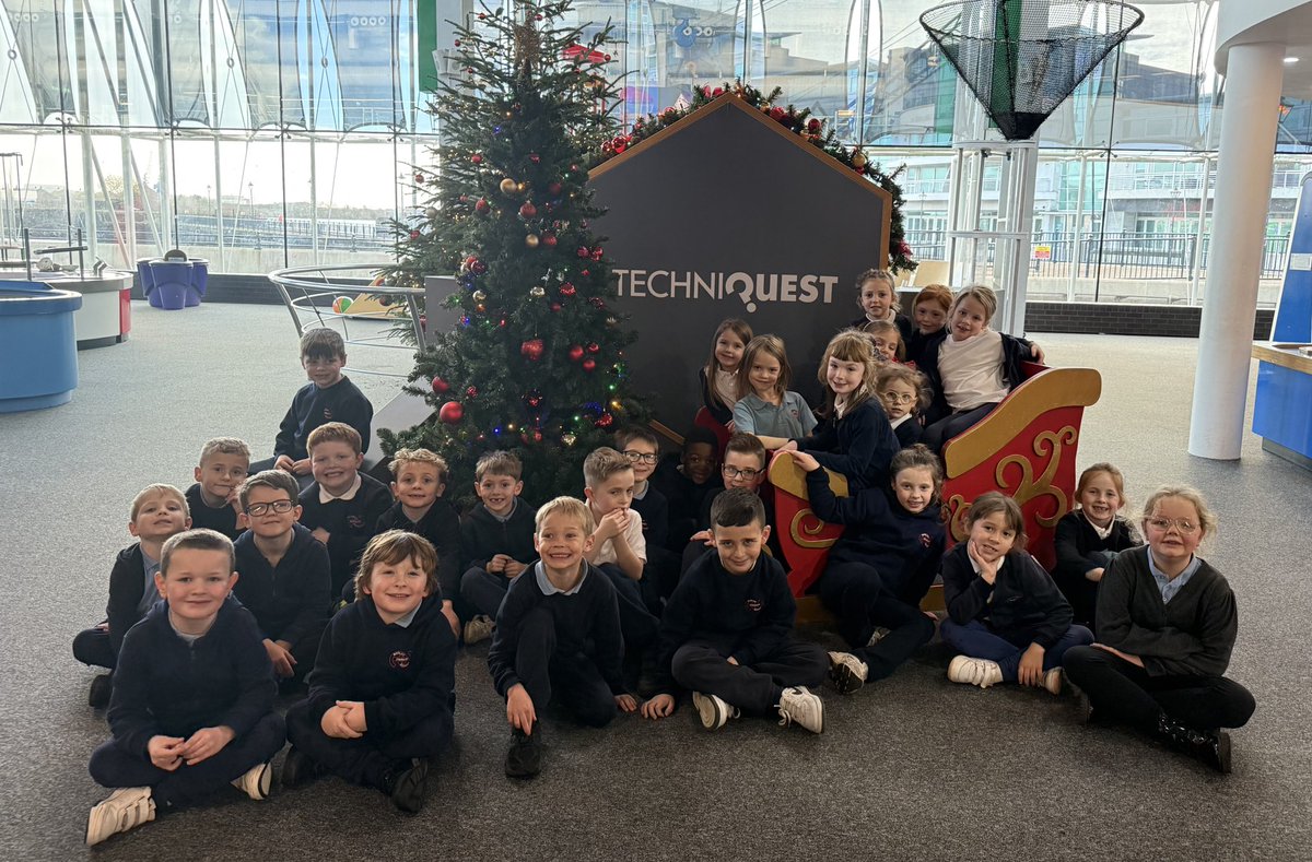BaglanPrimary1's tweet image. Blwyddyn 1 a 2 had a fantastic day exploring @Techniquest in Cardiff yesterday #ambitiouscapablelearners #exploring #investigating #problemsolving