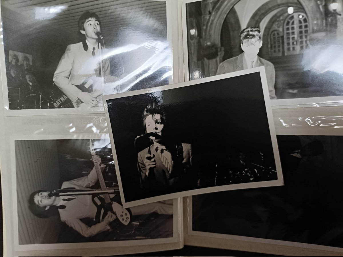 t7kzg's tweet image. 写真整理してたら
当時のマーシーが出てきちゃ！w
因みに右上は自分(笑)
 #THEBREAKERS
 #THEBLUEHEARTS
 #真島昌利