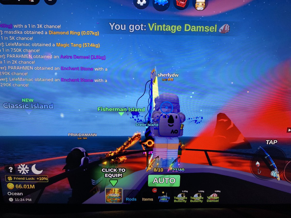 sherly_dw's tweet photo. @TalonMidnight @FishitROBLOX , wildes...  talon? Where is my megalodon? Where? Ive been a month waiting here 😭 talon? Please help me. I wanna cry 😭😭😭 

My username :
sherlydw

Please help meeee. I give up. I just want skin rod megalodon 😭😭😭😭 https://t.co/dHsfPcX4dA