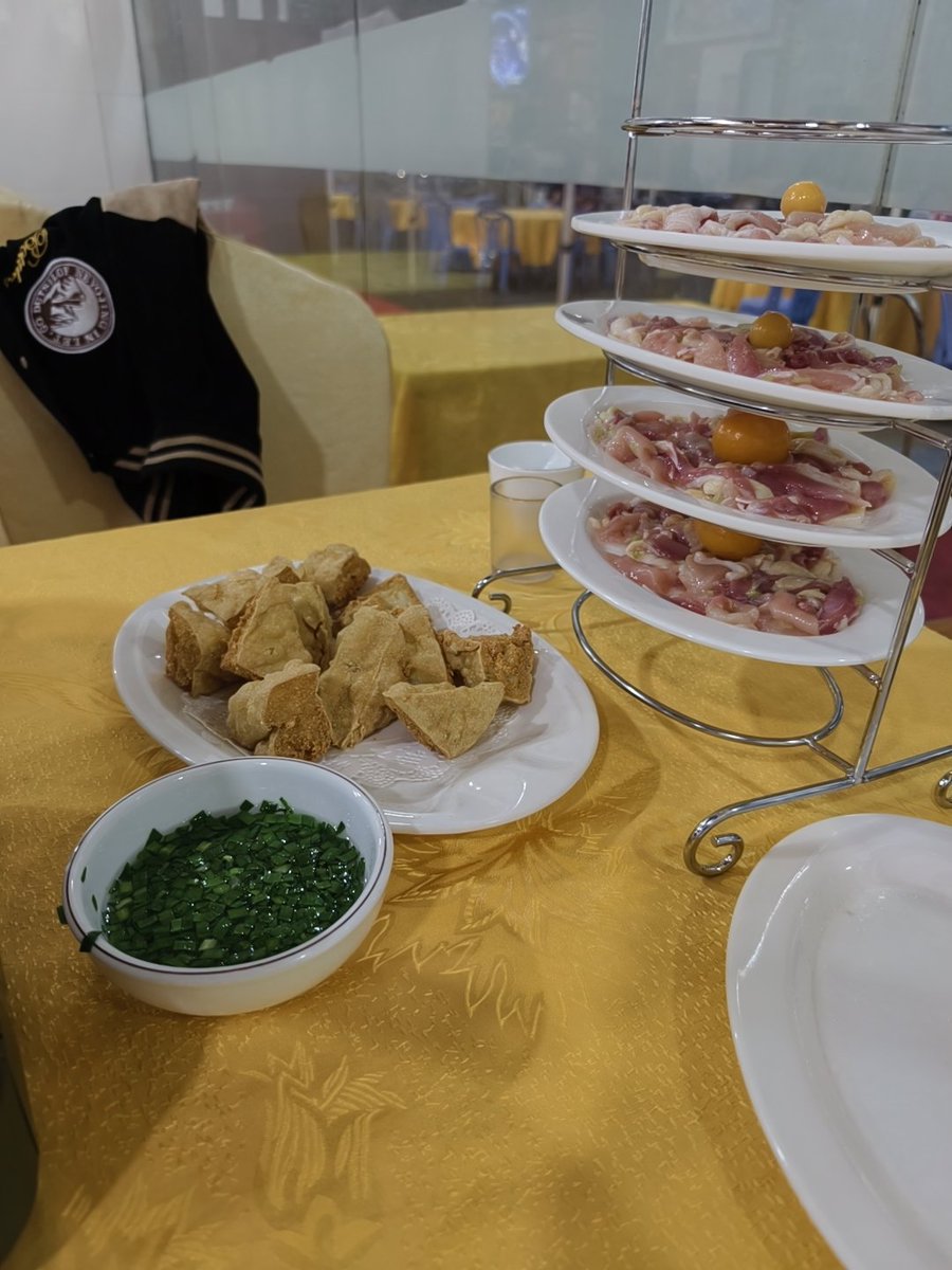 保安校服撸 tweet media