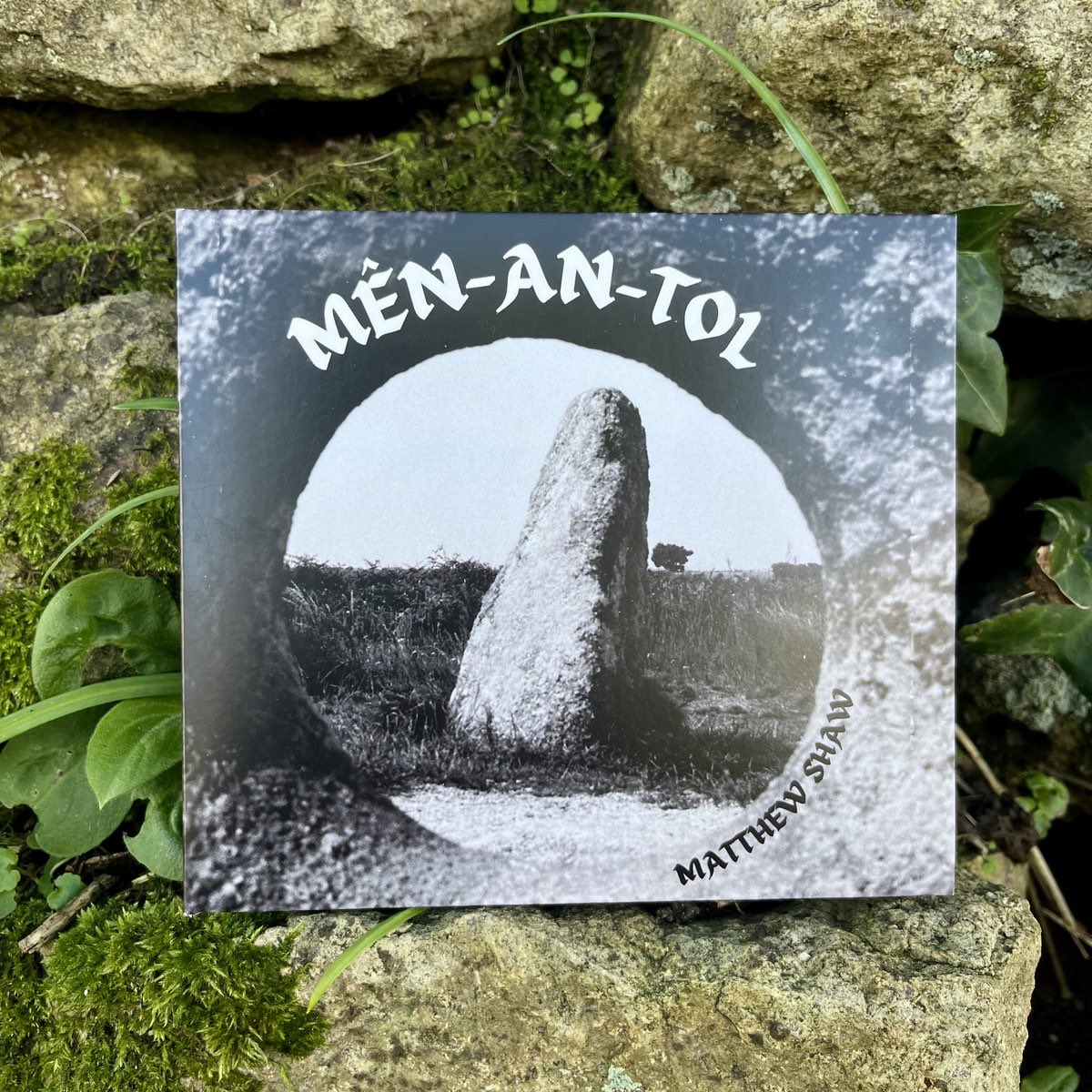 Out now!

Visiting ancient sites to make music to visit ancient sites with.

Recorded at Mên An Tol and at various other stones, places, and sites within Penwith, Cornwall.

CDR Limited to 200 copies.  

stoneclub1.bandcamp.com/album/m-n-an-t…