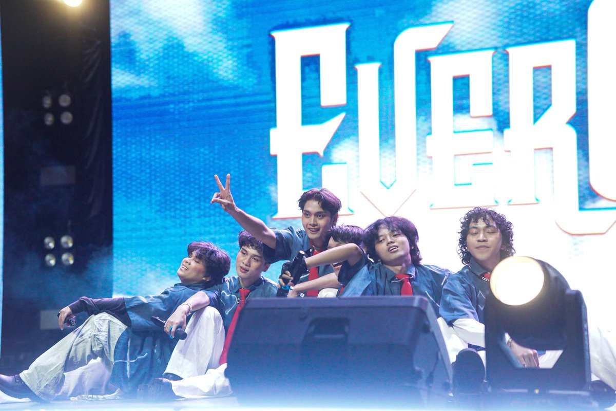 𝐄𝐯𝐞𝐫𝐂𝐡𝐢𝐥𝐝 𝐏𝐇 | 𝐒𝐭𝐚𝐠𝐞 𝐇𝐢𝐠𝐡𝐥𝐢𝐠𝐡𝐭𝐬

Snapshots from their PPOP Stage Show performance at the 10th PPOP Music Awards.

 #EverChildPH #WalangMaiiwan #TogetherWeDreamForever #EverChilPH_WalangMaiiwan