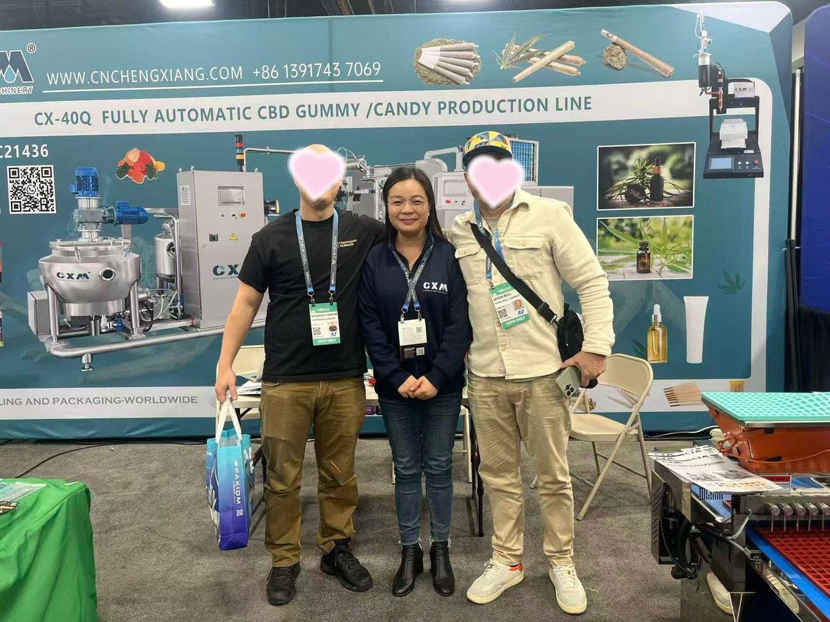 CXM_Penny's tweet photo. ✅ On-the-spot order at #MJBizCon!
A customer visited our booth, tested, and paid the deposit immediately. 
Grateful for the trust in CXM.
📍 Booth C21436 — come see what makes clients say “yes” right away!
#chengxiangmachinery #CXM #PreRollMachine https://t.co/wuS1eY7zbT