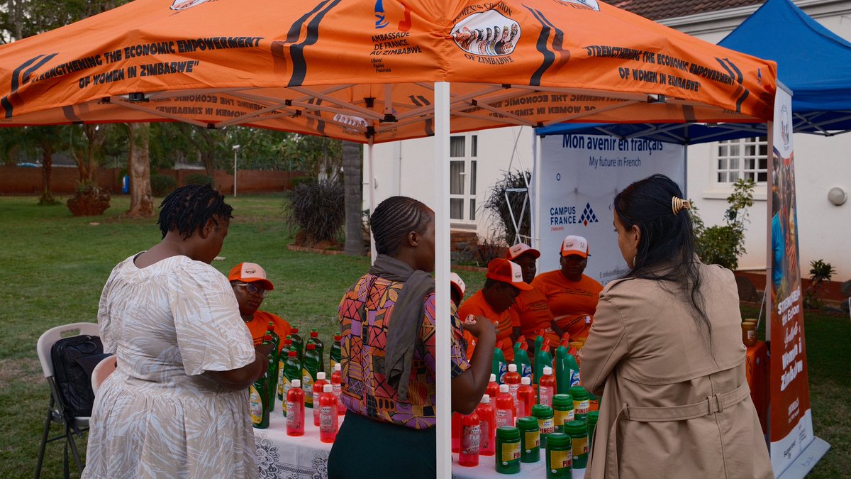 🇫🇷🥂This week, the French Embassy in Zimbabwe had the pleasure of hosting a new edition of the French After Work, an unmissable event to strengthen ties between our partners, economic actors, and the French community.

Thanks to the support of our sponsors Forvis Mazars, AGL,