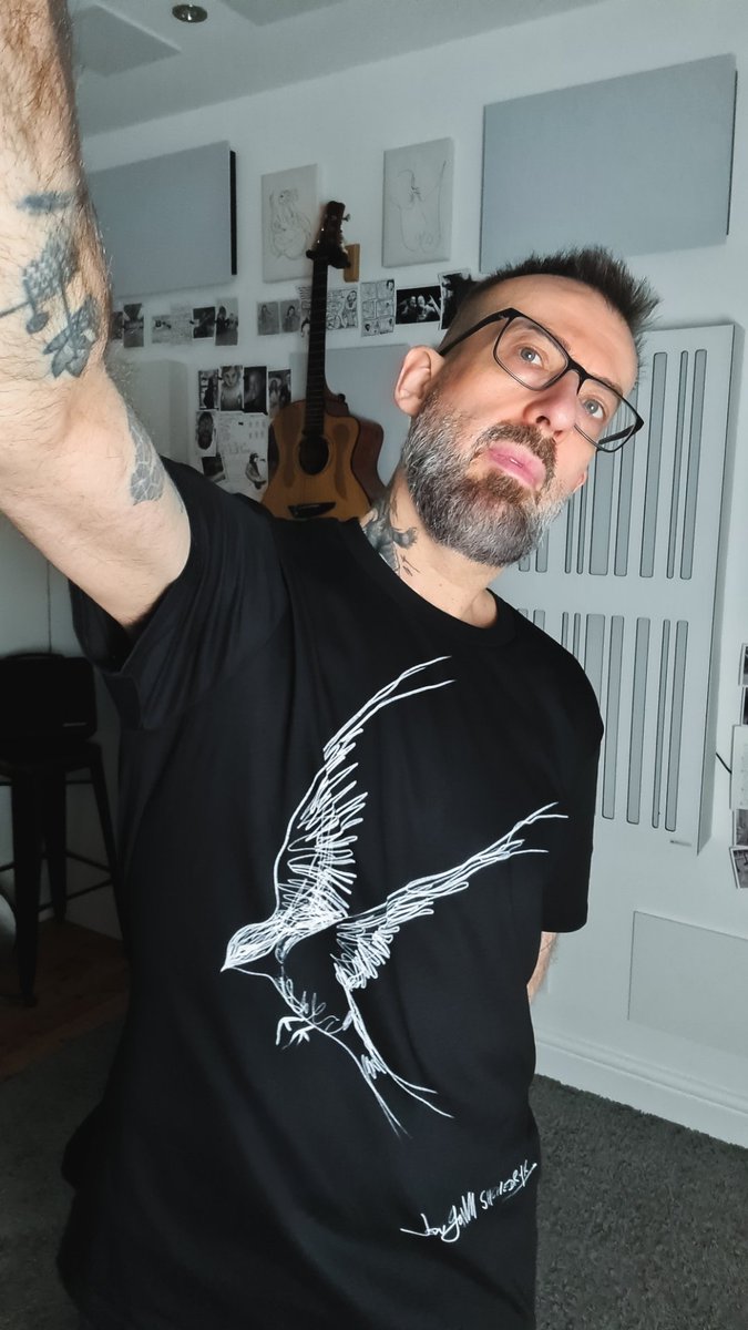 Jon Gomm tweet media