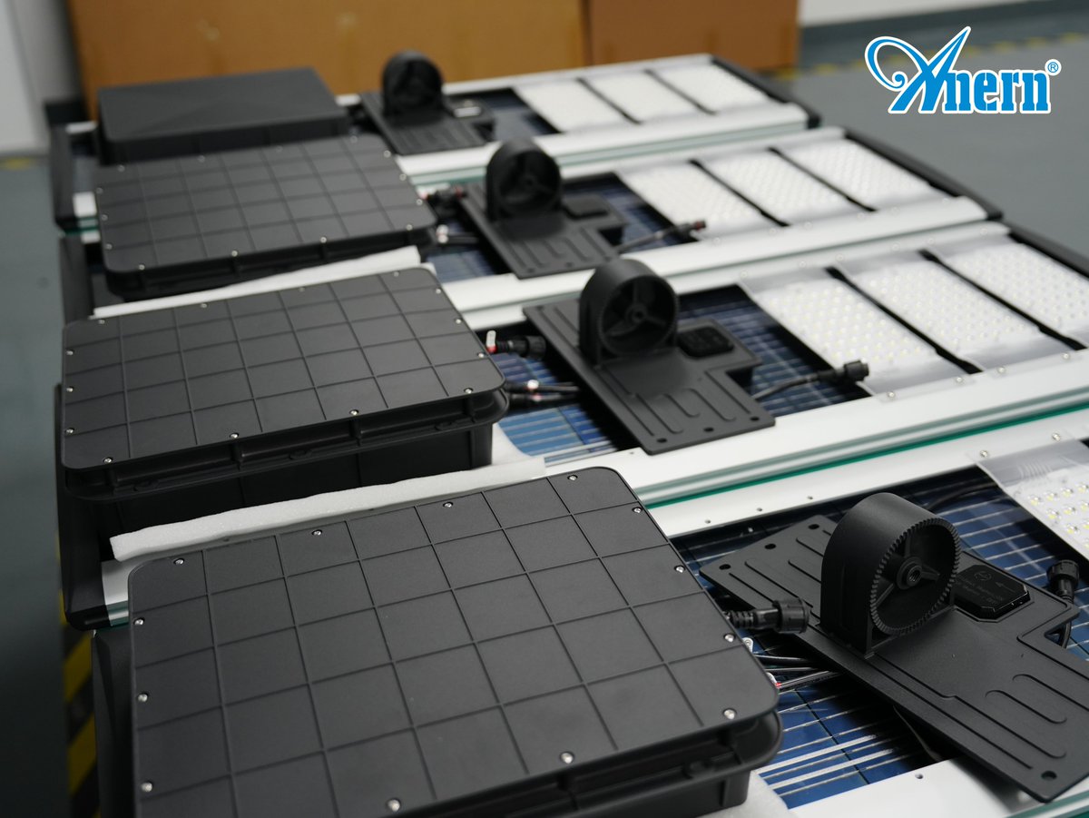 🏭 Step inside Anern's factory!
We’re mass-producing multiple models of solar street lights with brand-new batteries, high-grade LED chips, and high-efficiency solar panels.
🌟Quality you can trust. Visit us or reach out today to start your project!
#AnernFactory #SolarLighting