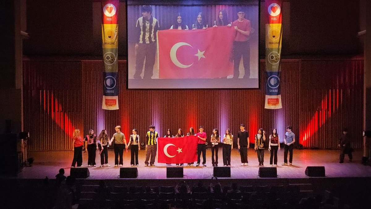 Tokyo’dan dünyaya yayılan umut!
33 ülkeden 200’den fazla genç, dünyanın en büyük çocuk hareketi DFC'nin Be the Change Zirvesi’nde bir araya gelerek güçlü projeleriyle tek bir mesaj verdi: YAPABİLİRİM!

DFC Türkiye ise 26 kişilik ekibi ve Ctrl + Alt + KIND projesiyle Tokyo'daydı!