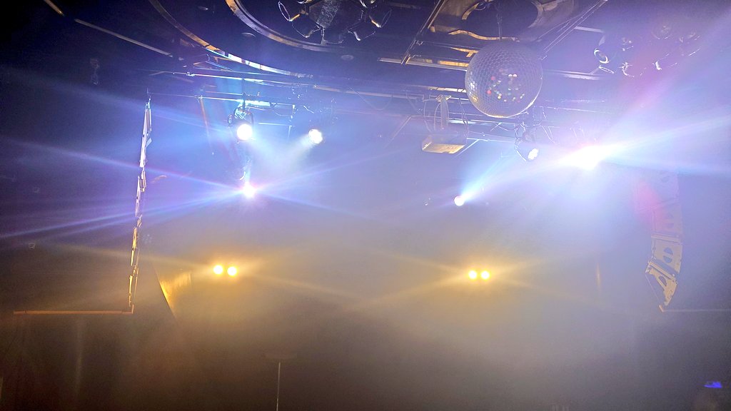 本日はR-box Vol.27へ。 今月は色が入った曲中心のセトリでした