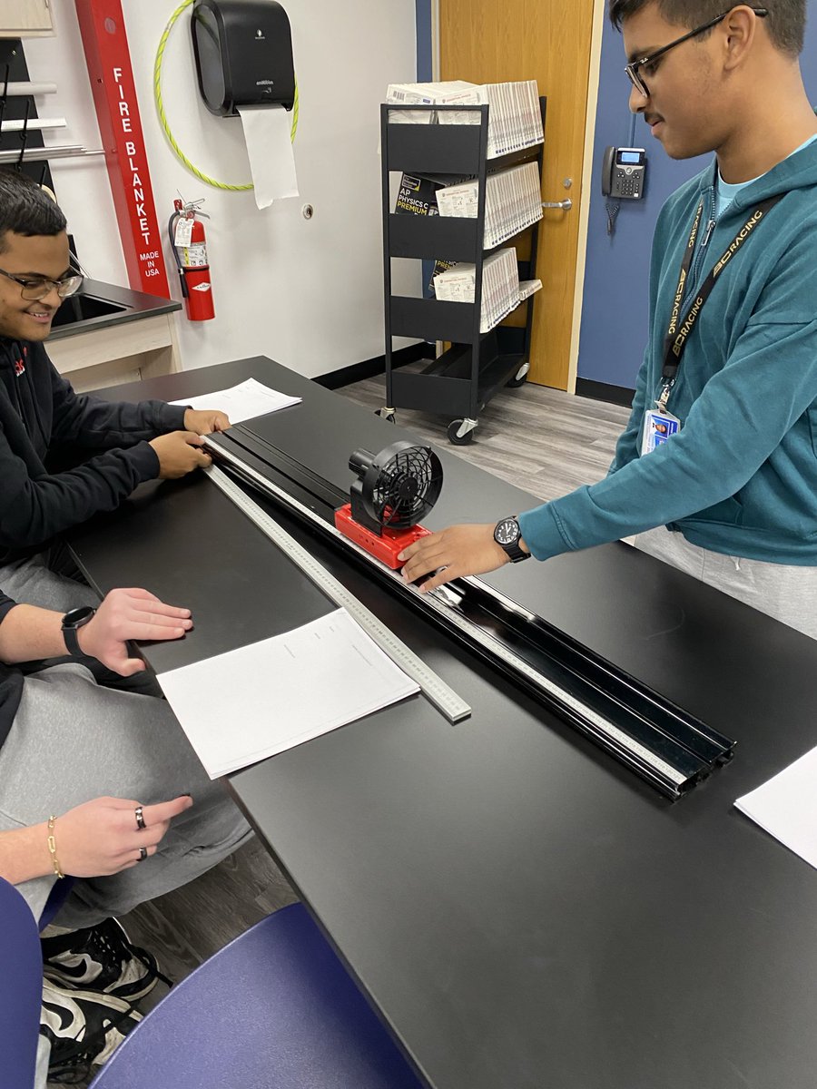 Physics with <a href="/pascoscientific/">PASCO scientific</a> and Mr Capuano at Hewlett HS