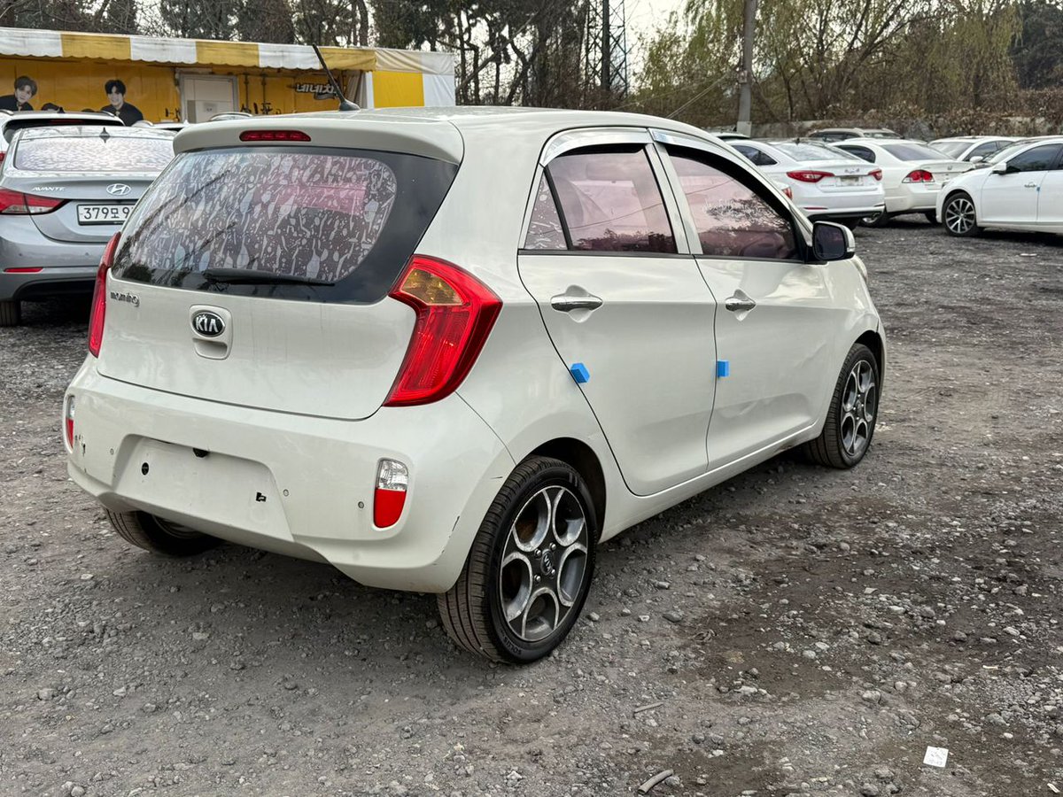 RevsGh's tweet image. 🔥🔥Kia Morning 2016 model 🔥🔥
✅ Smart Key / Push to start
✅ chilling AC
✅ Auto Parking
✅Leather Seat 
✅ Gasoline

💰 Ghc 50,000 Buying and Shipping.

Martin Kpebu/Ghana Police Service/Happy Farmers/The OSP
#PostMLSDsNow #Rapperholic2525 #SpotifyWrapped #TSLG