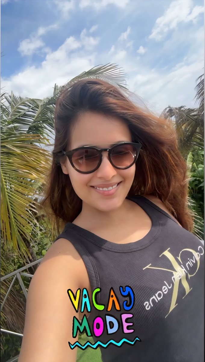 Rhea's instagram story.. vacy mode is on 😎
#RheaSharma • #Rheaians