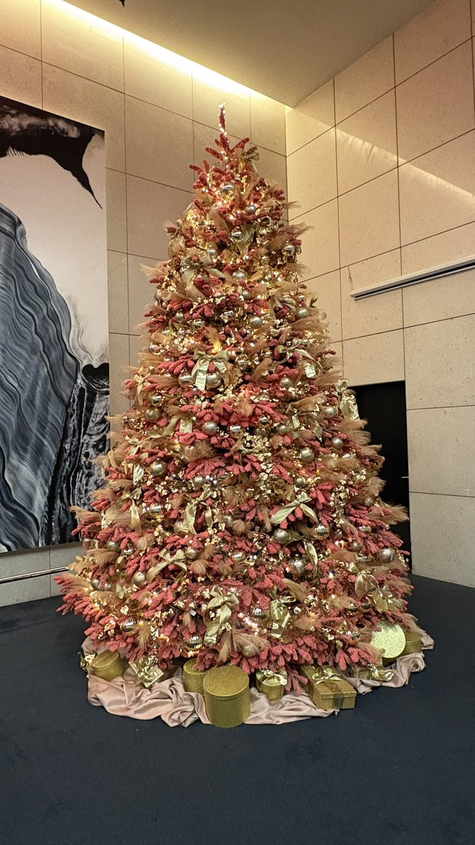 Charledward LL tweet media