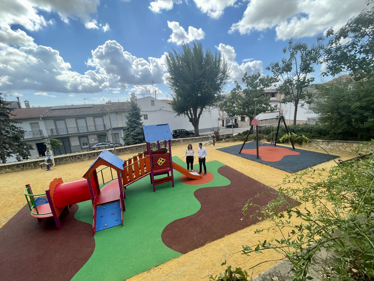 #AlcalálaReal
EL AYUNTAMIENTO CONCLUYE LAS OBRAS DEL PFEA 2024/2025 Y AVANZA EN LAS DEL 2025/2026
Esta semana finaliza el primer periodo del programa actual, que se retomará tras la campaña de aceituna

alcalalareal.es/2025/12/05/el-…