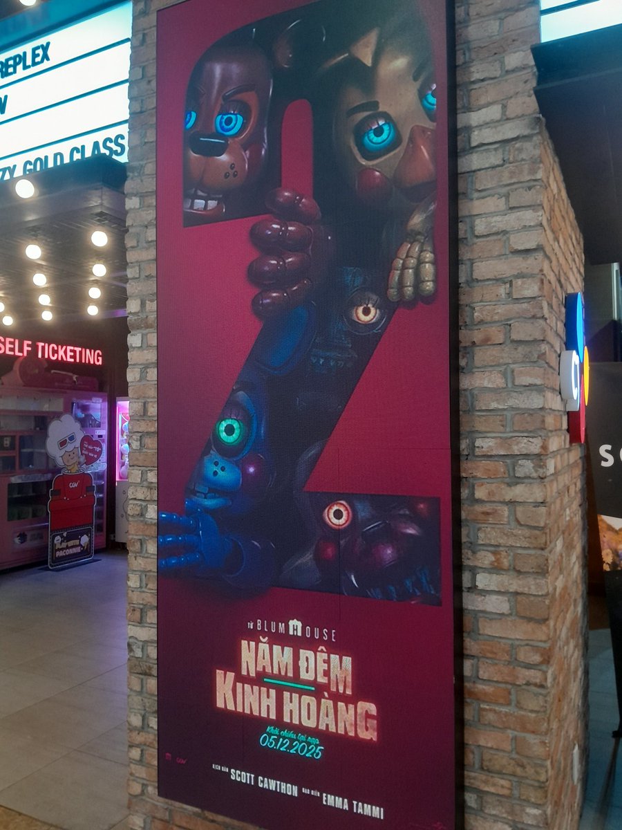 Movie have a lot of flaws
Very bad pacing
Some characters have too little screentime
But

I LOVE IT SO FUCKING MUCH HOLY SHIT