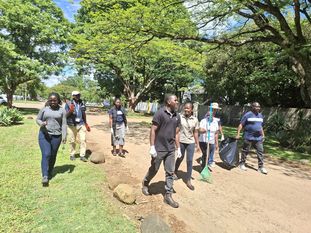 SMEDCO in Action!
This week, we empowered MSMEs at the ZADT Financial Linkages Workshop and joined a community clean-up in Milton Park. Building stronger businesses and a cleaner Zimbabwe. 
#SMEDCO #MSMEGrowth #WomenInBusiness #YouthEmpowerment #CleanUpZimbabwe #CommunityImpact