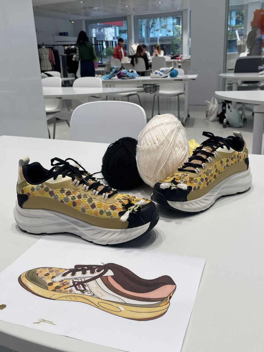 🤲🏼👟 Ayer celebramos, de la mano de la Universidad Europea, especialmente con el Creative Campus, “Paredes x Creative Campus: Pasos que nos Unen”, dentro de nuestro proyecto de RSC Paredes Pueblitos Bonitos.

¡Gracias a todos por participar!