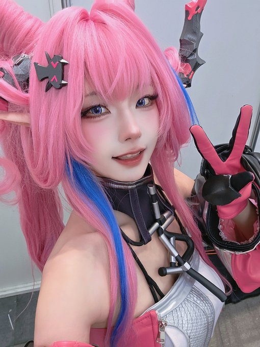 Twitterのコスプレ画像6