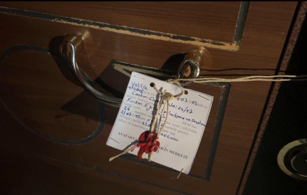 Ankara’da 4 Furkan Derneğinin Mühürlenmesine Mahkemeden İptal: “Yetki Aşımı ve Hukuksuz İşlem”

furkanhaber.net/ankarada-4-fur…