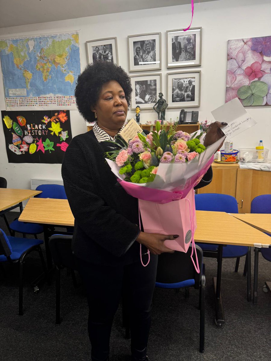 CAS_rochdale's tweet image. Grateful to @CardinalLangley for the lovely bouquet. Your gesture warmed our office and reaffirmed the collaborative spirit we’re building together.
Here’s to deeper partnership and continued impact for young people across Rochdale.

#casrochdale #communitypartnerships