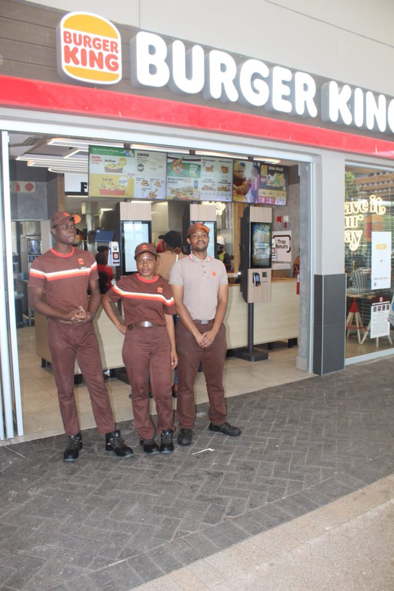 deptoflabour's tweet image. #DELInAction | @BurgerKingZA approached the Department's Public Employment Services in order to source 13 crew members for their recently opened store in Lowveld Mall, Haizyview.