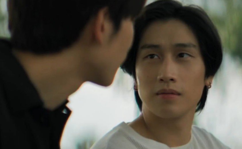 ตอนอยู่กับพ่อ 😠                                       ตอนอยู่กับหลัว 🥺