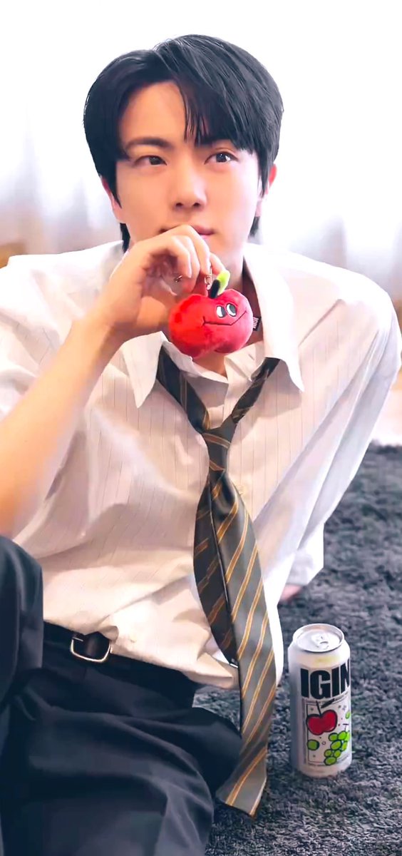 purikiyo_jinjin's tweet image. ジンくん❣️センイルチュカヘ💓🤭
ケーキや🍰お祝いの装飾はないけれど💦
大好きだよー💜
代わりにお酒を飲んで貢献🤭💓
やっと配送メール来たよ😌

ジンくんも飲んでるのかな…何で割って飲むのかなあ…🤭
想像して喜んでるよ֊  ̫ ֊𓈒𓂂𓏸💓

#HappyJinDay
#HappyBirthdayJin 
#JINDAY